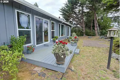 1689 Applewood Dr, Coos Bay, OR 97420 - Photo 41
