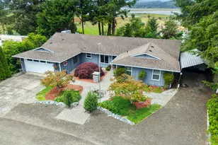 1689 Applewood Dr, Coos Bay, OR 97420 - Photo 45