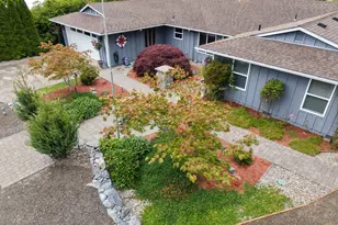1689 Applewood Dr, Coos Bay, OR 97420 - Photo 3