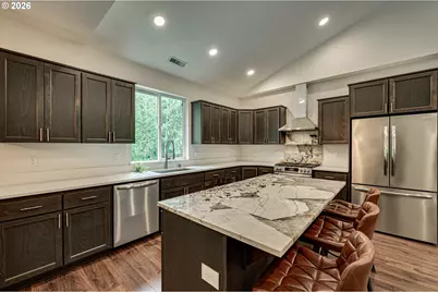 237 Piedmont Pl, Kelso, WA 98626 - Photo 3