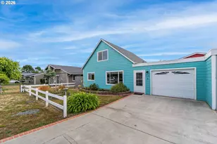 543 Chicago Ave SE, Bandon, OR 97411 - Photo 7
