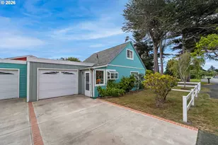 543 Chicago Ave SE, Bandon, OR 97411 - Photo 27