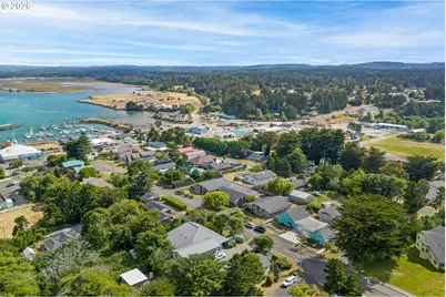 543 Chicago Ave SE, Bandon, OR 97411 - Photo 3