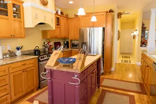 1021 Prestwick Ct, Florence, OR 97439 - Photo 21