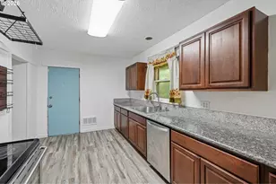 3804 Q St, Vancouver, WA 98663 - Photo 9