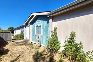 1838 Michigan City Ln NW, Salem, OR 97304 - Photo 3
