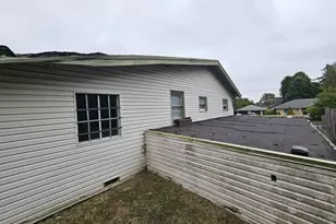 1411 NE Skidmore St, Portland, OR 97211 - Photo 3