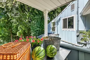 8625 SW 10th Ave, Portland, OR 97219 - Photo 37