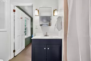 8625 SW 10th Ave, Portland, OR 97219 - Photo 33
