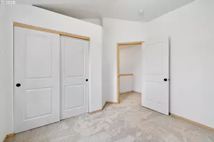 9126 SE Ash St, Portland, OR 97216 - Photo 19