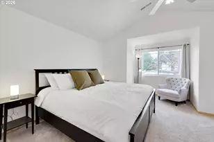 9126 SE Ash St, Portland, OR 97216 - Photo 13