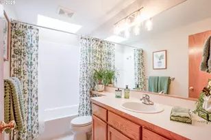 2752 Dayna Ln, Eugene, OR 97408 - Photo 13