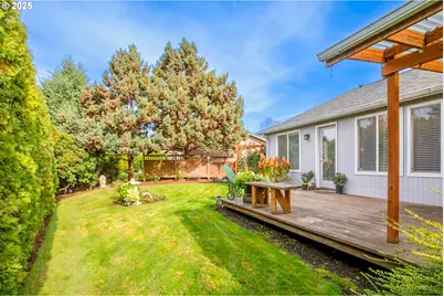 2752 Dayna Ln, Eugene, OR 97408 - Photo 17