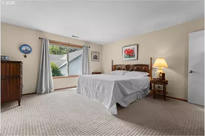 15611 Partridge Dr, Lake Oswego, OR 97035 - Photo 17