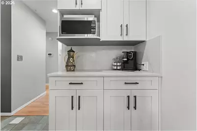 15611 Partridge Dr, Lake Oswego, OR 97035 - Photo 11