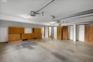 12837 NE Morris St, Portland, OR 97230 - Photo 35