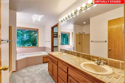 11547 SW 56th Pl, Portland, OR 97219 - Photo 33