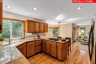 11547 SW 56th Pl, Portland, OR 97219 - Photo 13