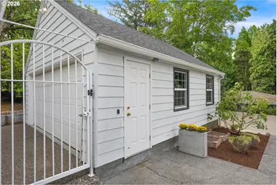 6610 SE Stark St, Portland, OR 97215 - Photo 45