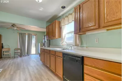 433 E Darwin St, Athena, OR 97813 - Photo 7