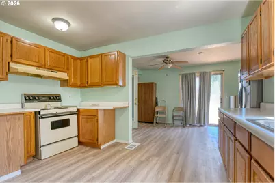 433 E Darwin St, Athena, OR 97813 - Photo 5