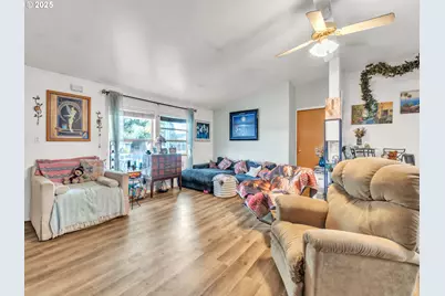 4353 Lemon St NE, Salem, OR 97305 - Photo 11