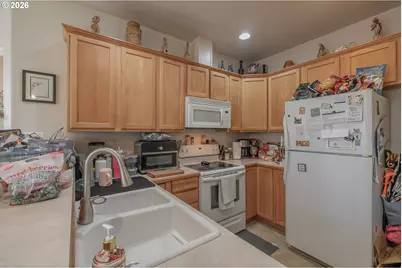 1036 9th St, Florence, OR 97439 - Photo 31