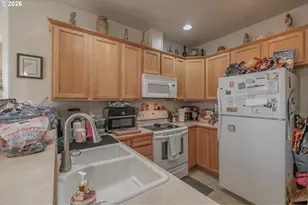 1036 9th St, Florence, OR 97439 - Photo 31