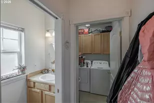 1036 9th St, Florence, OR 97439 - Photo 33