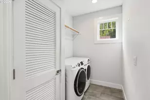 1722 SW Custer St, Portland, OR 97219 - Photo 29