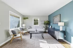 6123 NE Halsey St, Portland, OR 97213 - Photo 7