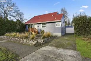6123 NE Halsey St, Portland, OR 97213 - Photo 5