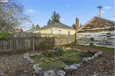 6123 NE Halsey St, Portland, OR 97213 - Photo 43