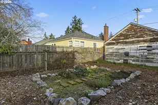 6123 NE Halsey St, Portland, OR 97213 - Photo 43