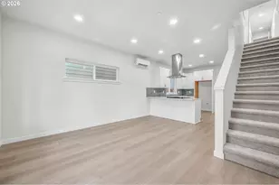 9261 E Burnside St, Portland, OR 97216 - Photo 13