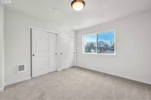 9261 E Burnside St, Portland, OR 97216 - Photo 15