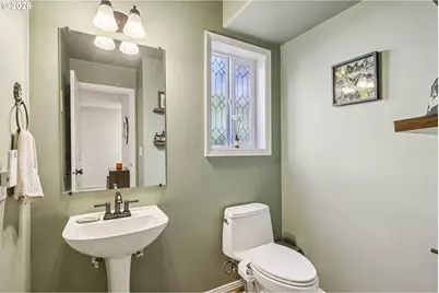 915 NW Vinca Ln, Camas, WA 98607 - Photo 13