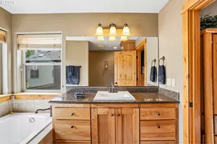 286 SE Condor Dr, Gresham, OR 97080 - Photo 37