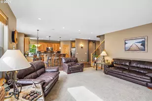 286 SE Condor Dr, Gresham, OR 97080 - Photo 9