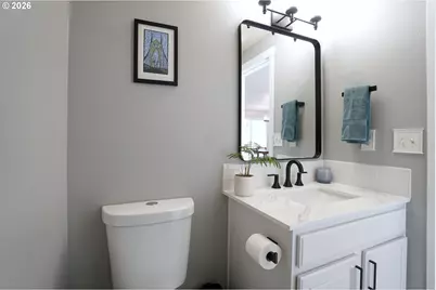 7041 NE 55th St, Vancouver, WA 98661 - Photo 17