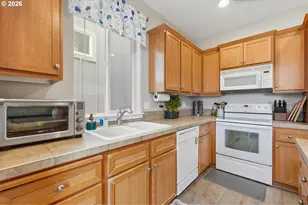 17473 SE Reserve Loop, Milwaukie, OR 97267 - Photo 9