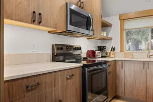 12900 Hawks Beard, Sisters, OR 97759 - Photo 9