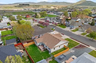 880 F St, Baker City, OR 97814 - Photo 35