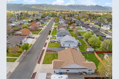 880 F St, Baker City, OR 97814 - Photo 33