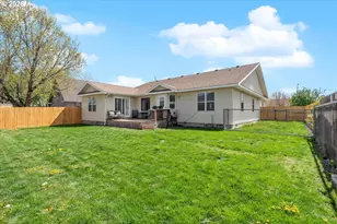 880 F St, Baker City, OR 97814 - Photo 23