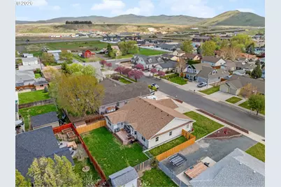 880 F St, Baker City, OR 97814 - Photo 31