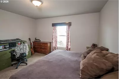 628 Stanley Ln, Harrisburg, OR 97446 - Photo 15