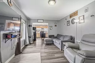 228 Holcomb Spur Rd, Kelso, WA 98626 - Photo 5