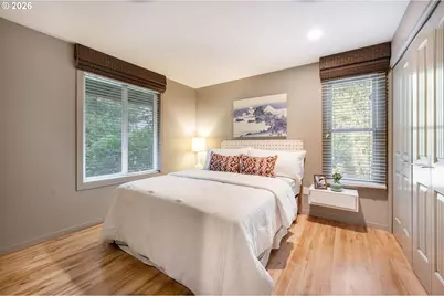 211 NW Seblar Dr, Portland, OR 97210 - Photo 17