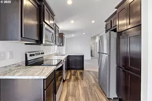 435 Spruce St, Yoncalla, OR 97499 - Photo 17